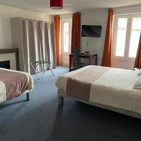 Logis Restaurant Des Voyageurs 호텔 Saint-Paulien