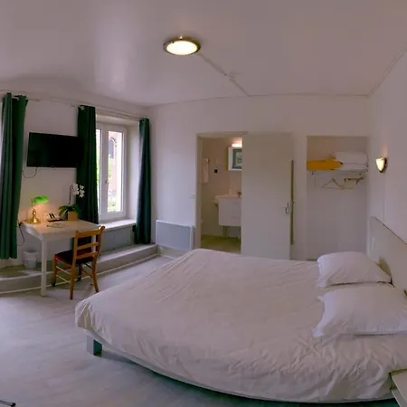 Logis Restaurant Des Voyageurs 2*