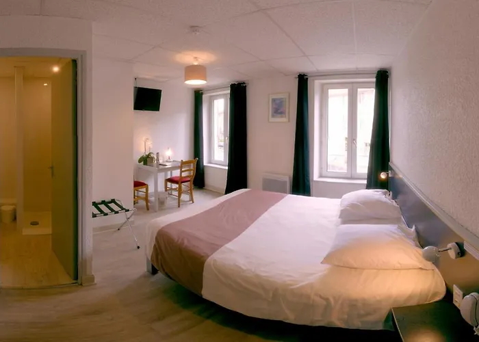 Logis Restaurant Des Voyageurs Saint-Paulien